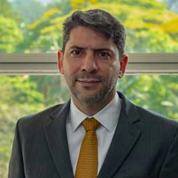 Dr. Marcelo Nunes